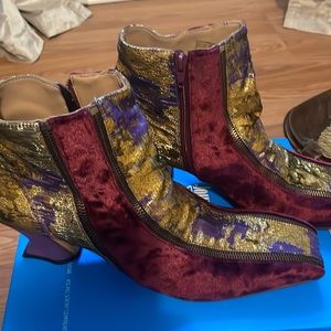 Brand new Fluevog Boots